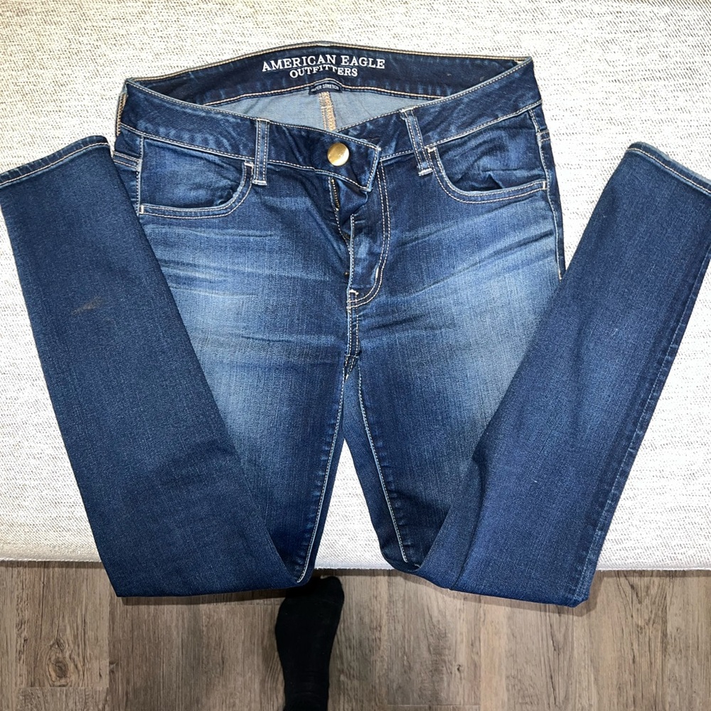 DARK WASH SKINNYS